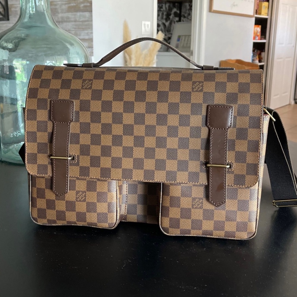 Louis Vuitton - Broadway Damien
